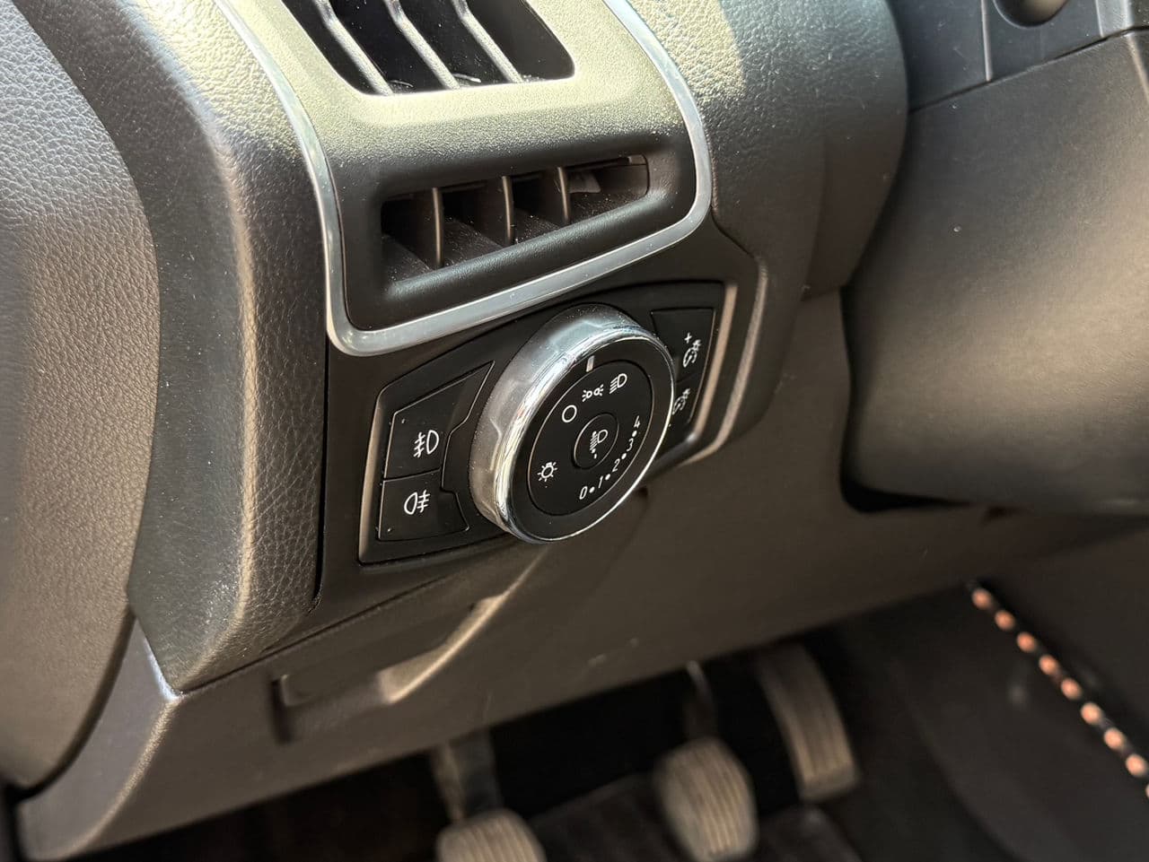 2014 Ford Focus — Miniatură 7