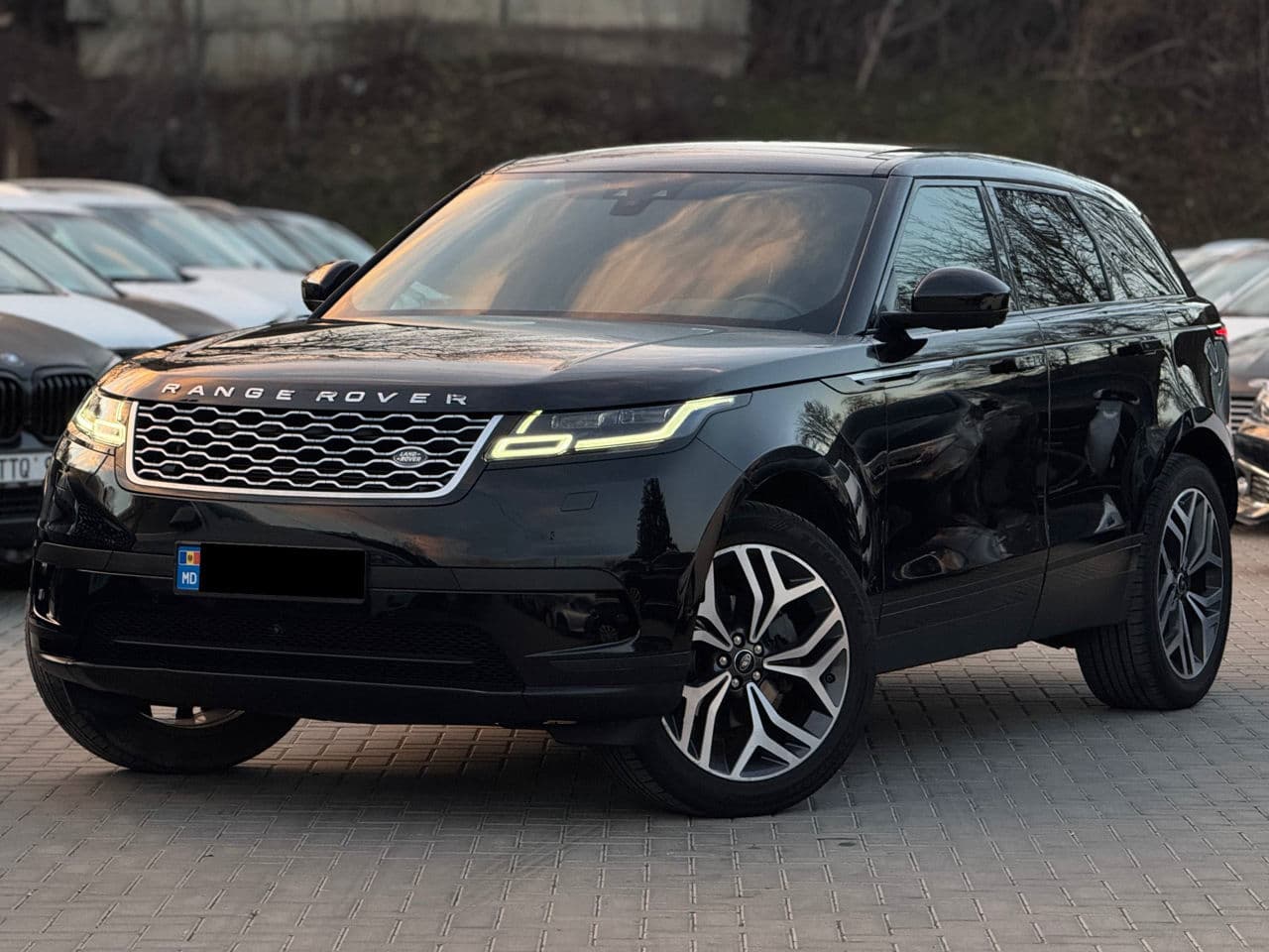 Land Rover Range Rover Velar 2019 — Миниатюра 2