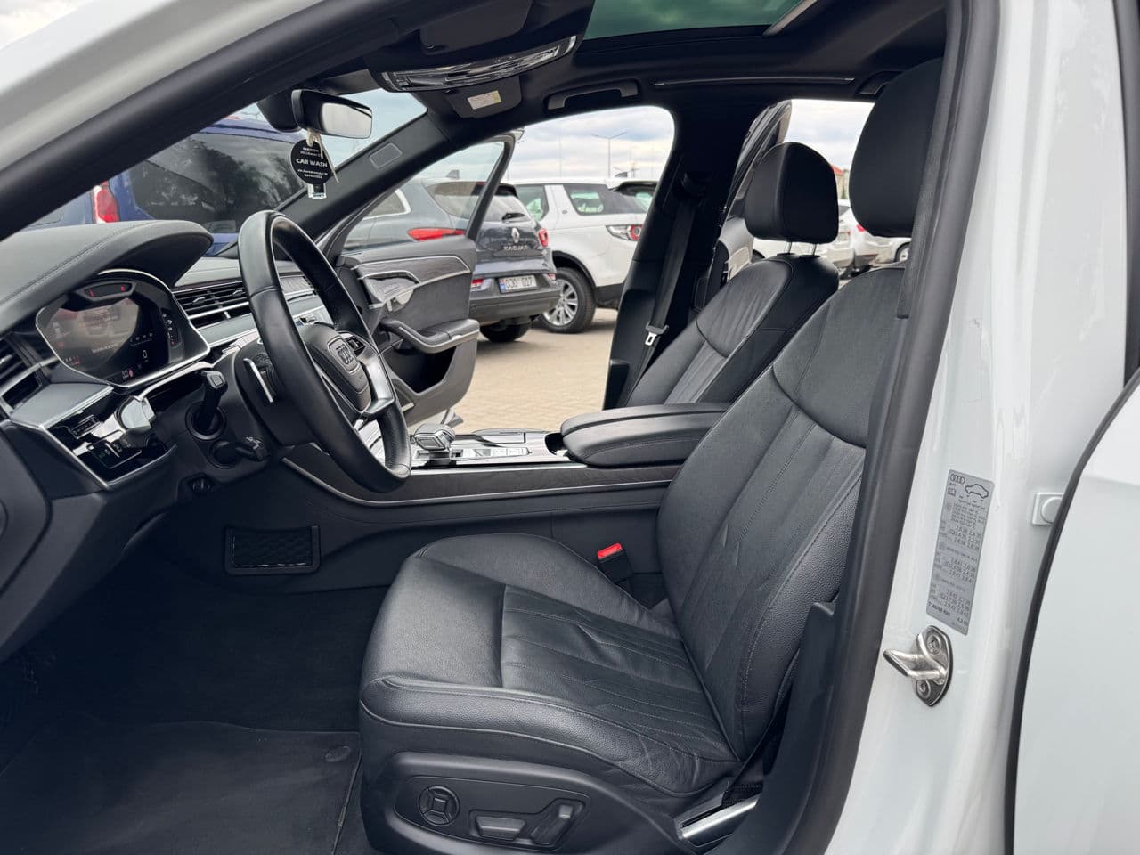 2022 Audi A8 — Miniatură 7