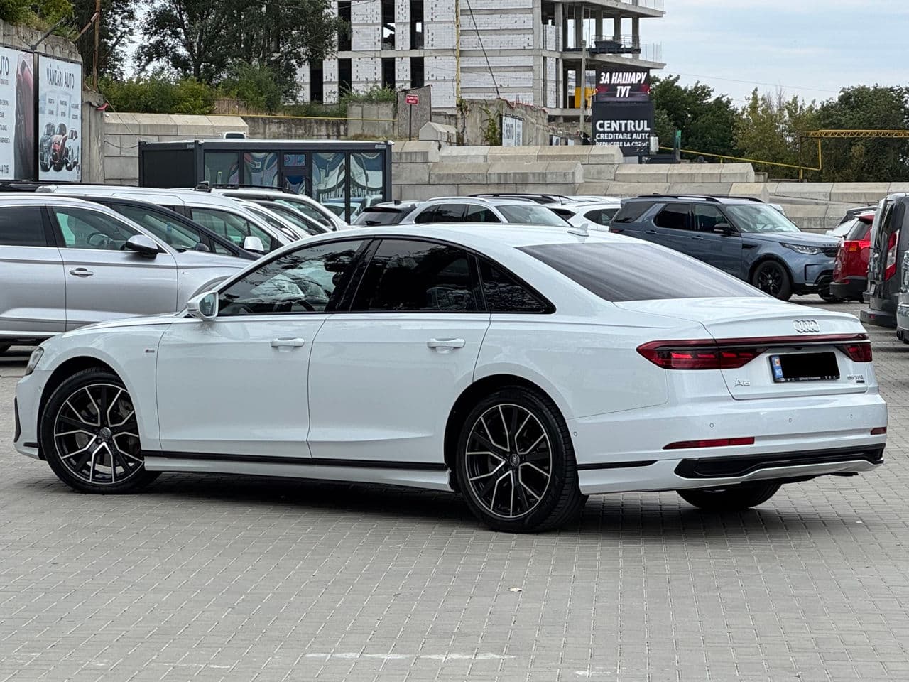 2022 Audi A8 — Miniatură 4