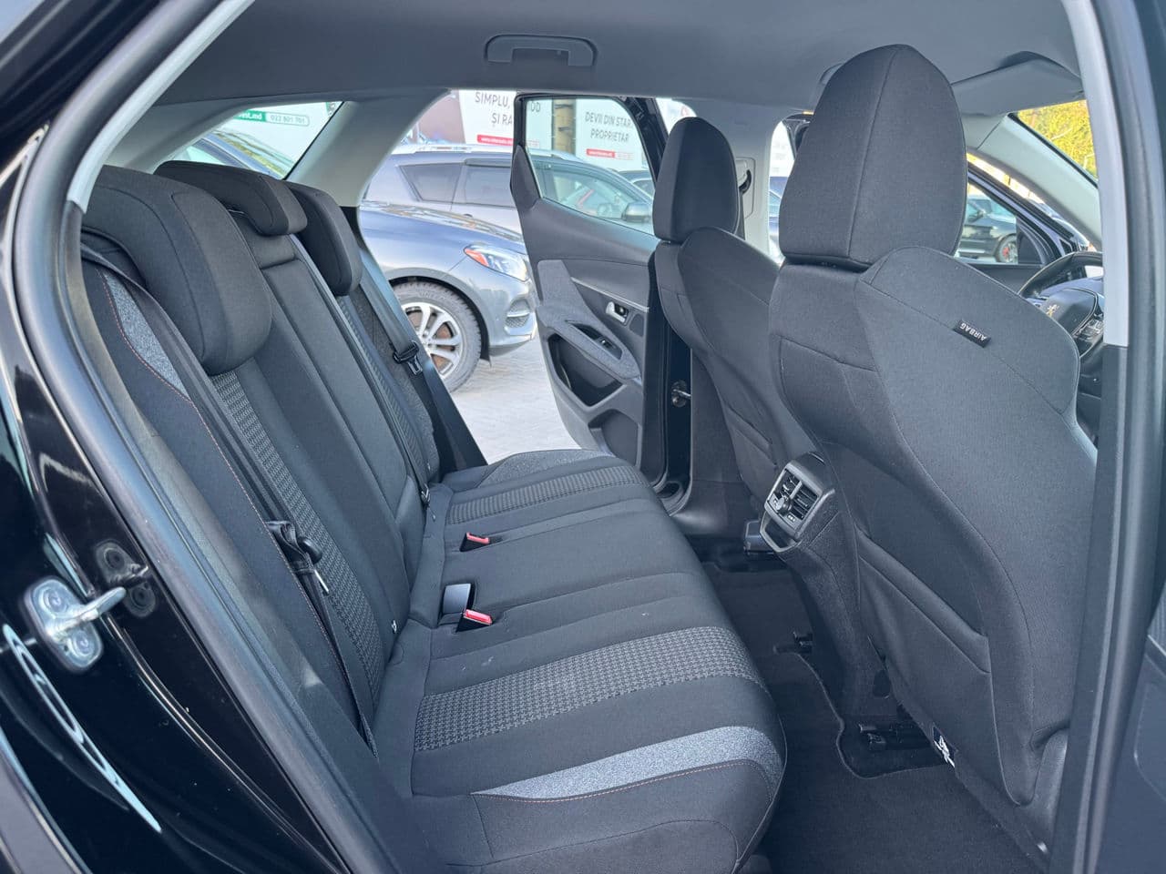 2018 Peugeot 3008 — Miniatură 15