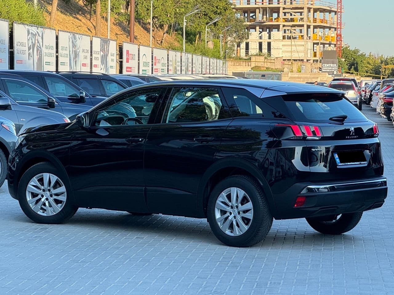 2018 Peugeot 3008 — Miniatură 4