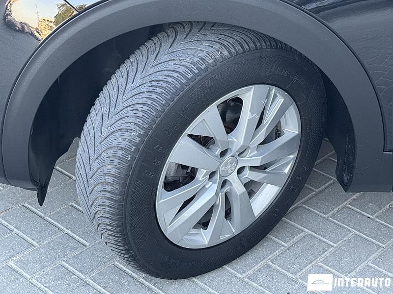 2018 Peugeot 3008 — Miniatură 17