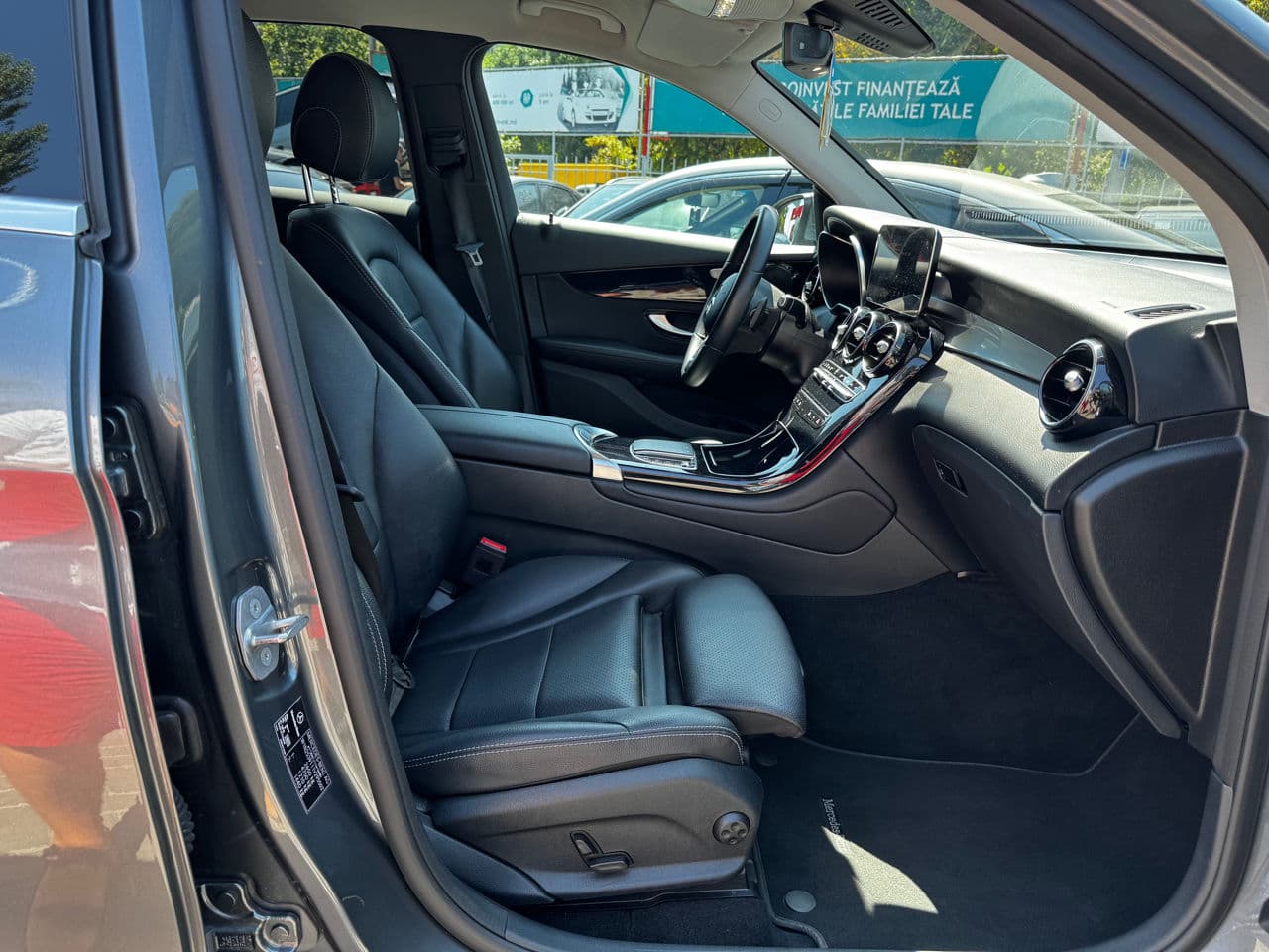 2021 Mercedes GLC 300de — Miniatură 5