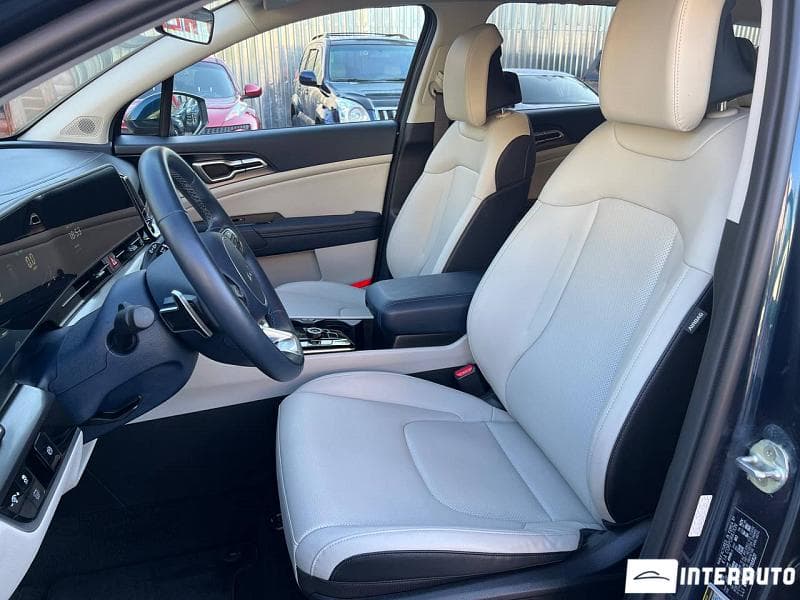 2023 Kia Sportage — Miniatură 8