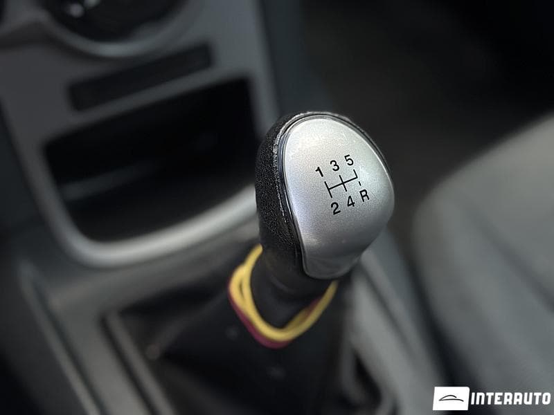 2011 Ford Fiesta — Miniatură 15
