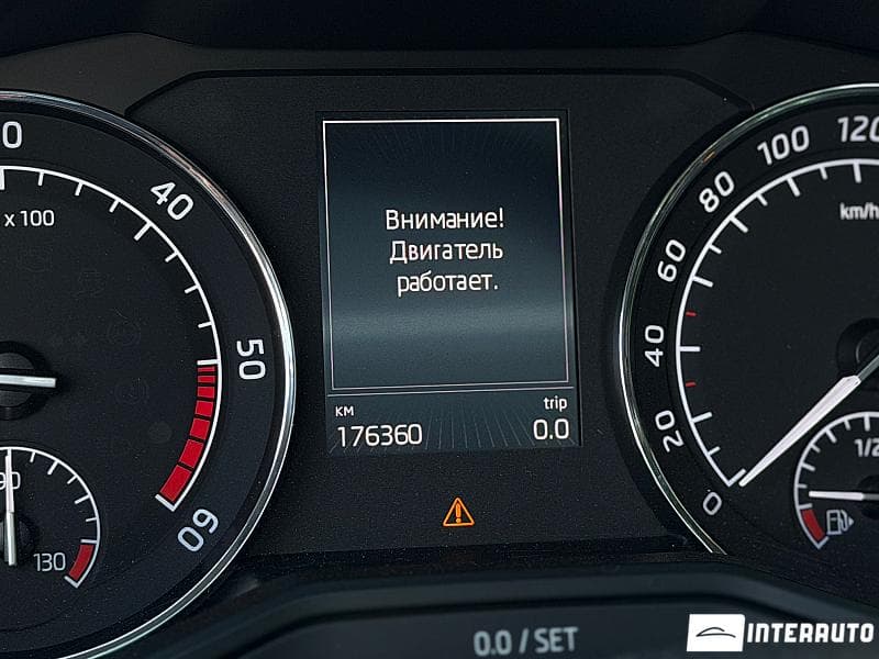 2019 Skoda Superb — Miniatură 11