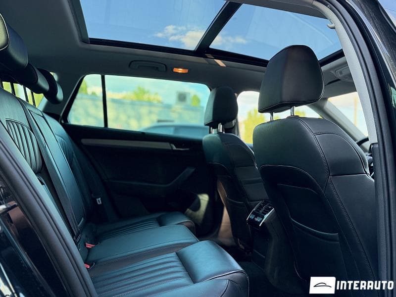 2019 Skoda Superb — Miniatură 18