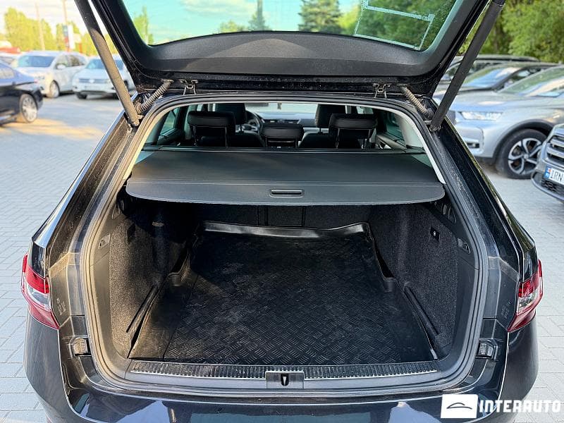 2019 Skoda Superb — Miniatură 20