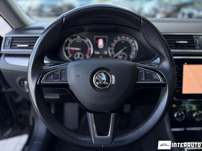 2019 Skoda Superb — Miniatură 10