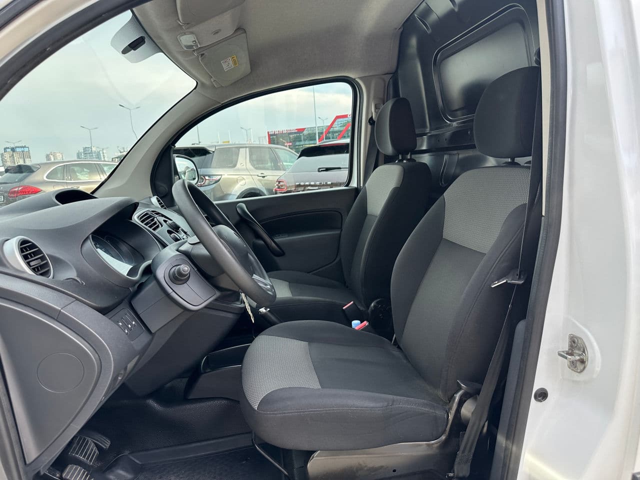 2019 Renault Kangoo — Miniatură 5