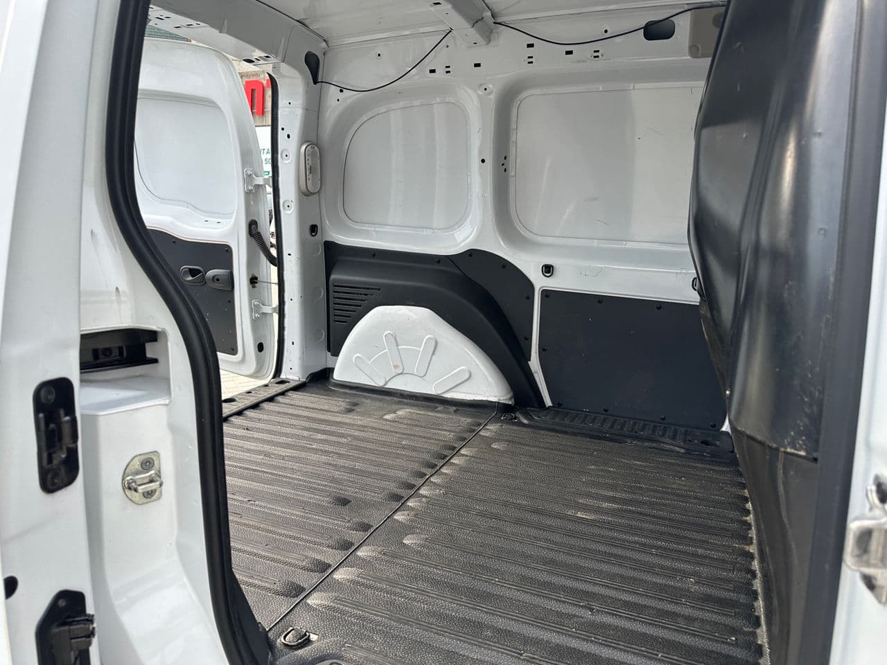 2019 Renault Kangoo — Miniatură 15