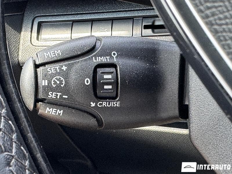 2018 Peugeot 5008 — Miniatură 21