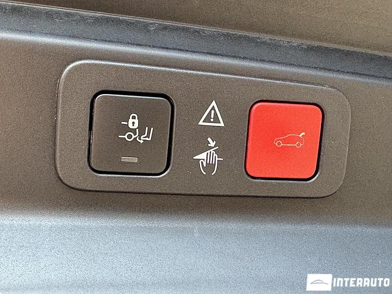 2018 Peugeot 5008 — Miniatură 24