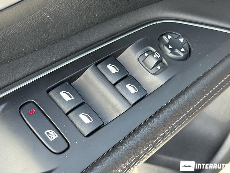 2018 Peugeot 5008 — Miniatură 20