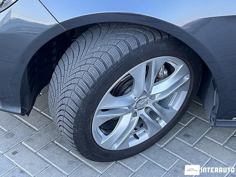 Mercedes E 220 2013 — Миниатюра 16