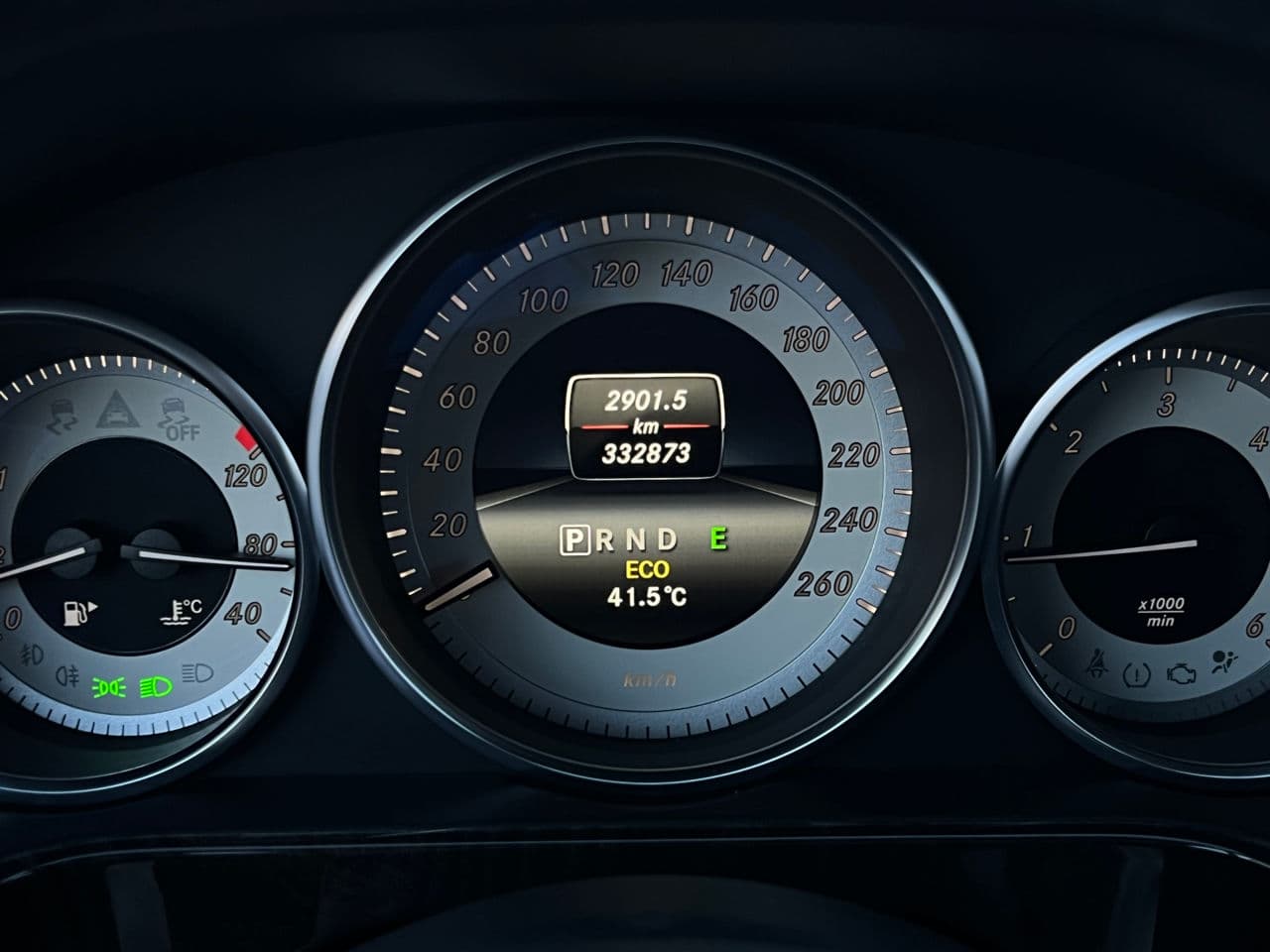 Mercedes E 220 2013 — Миниатюра 8
