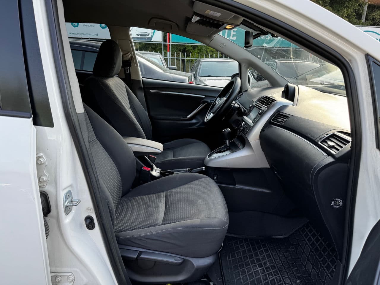 2014 Toyota Verso — Miniatură 11