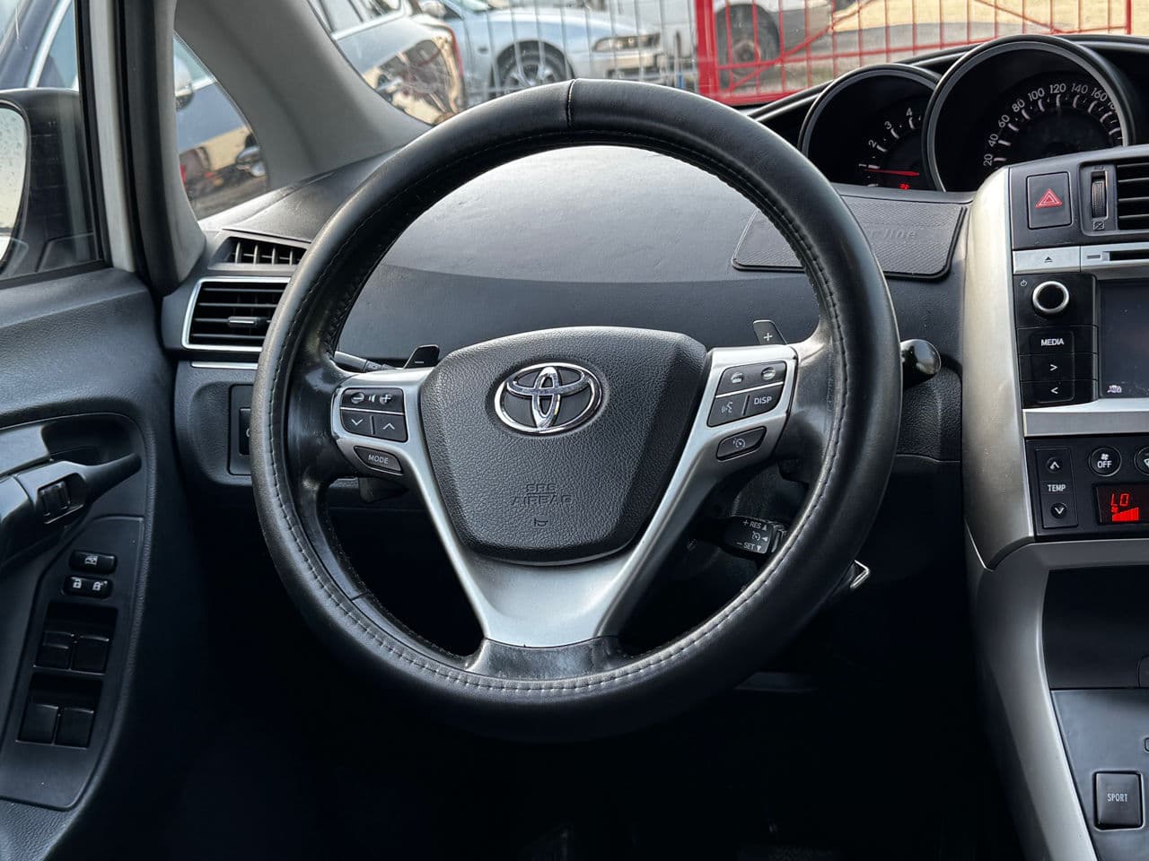 2014 Toyota Verso — Miniatură 8