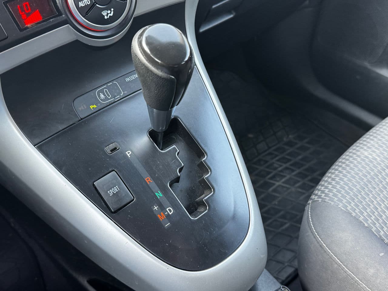 2014 Toyota Verso — Miniatură 10