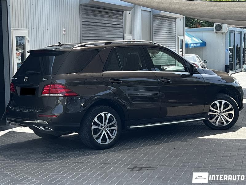 2017 Mercedes GLE 250 — Miniatură 3