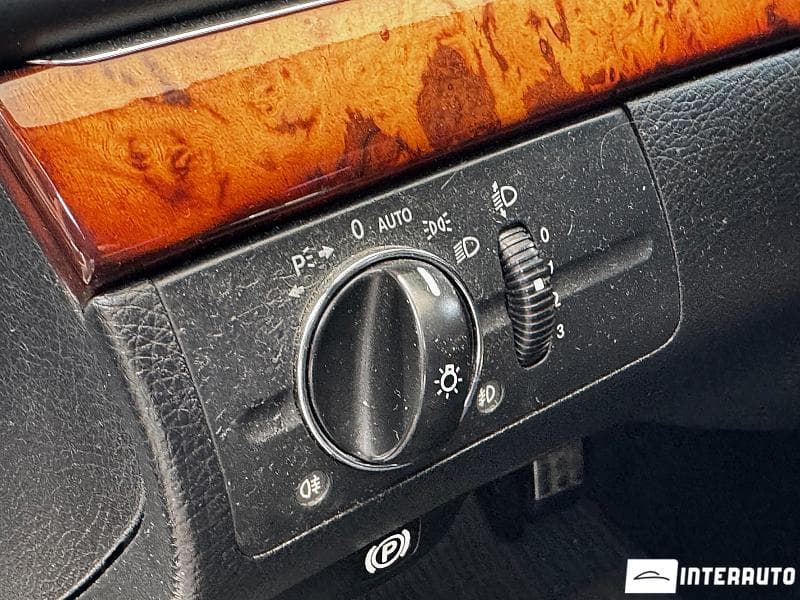 Mercedes E 220 2007 — Миниатюра 13