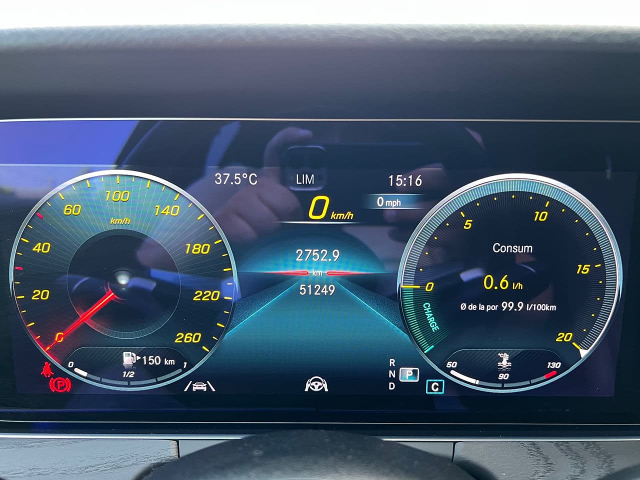 2021 Mercedes E 220 — Miniatură 12