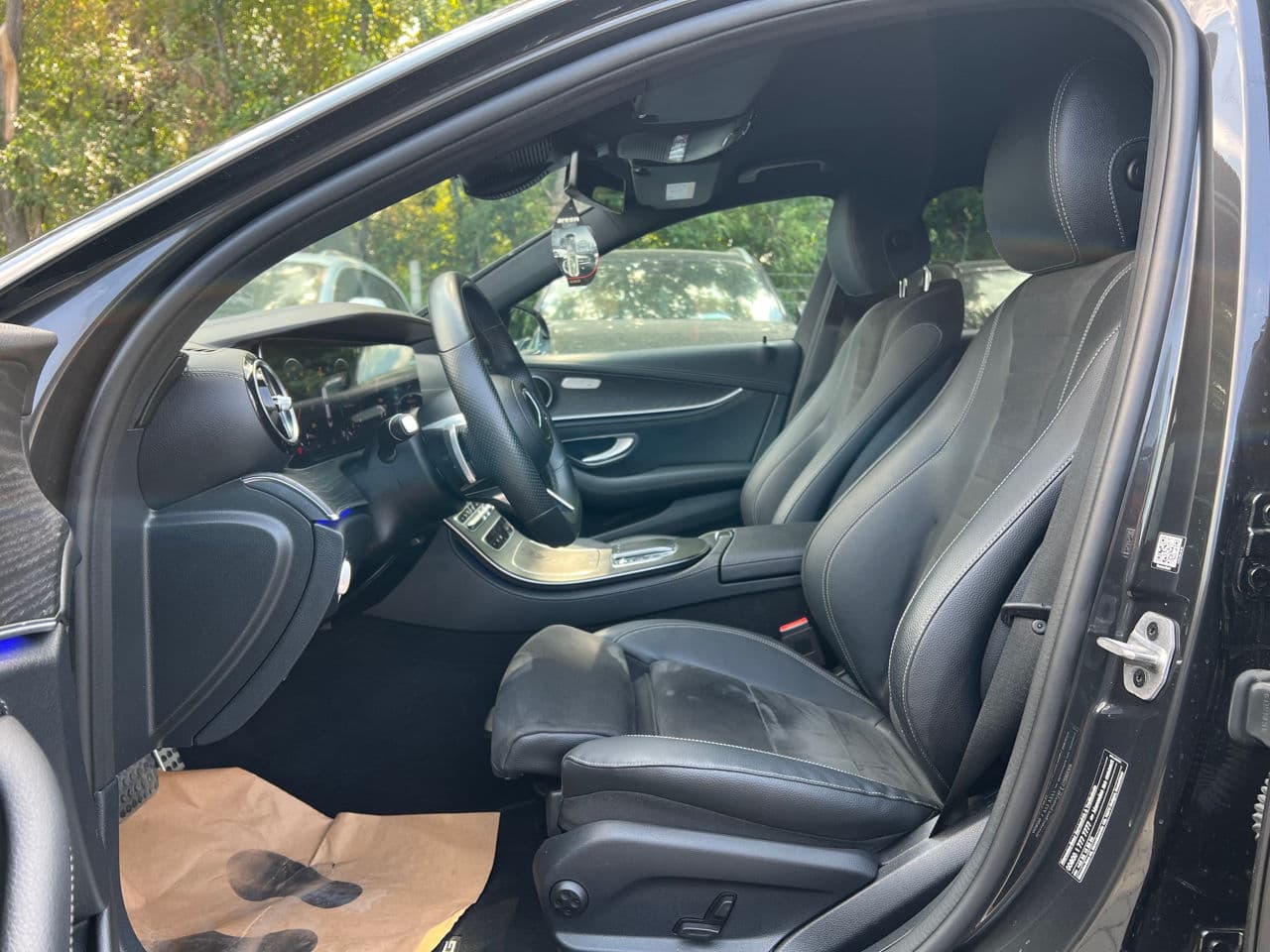 2021 Mercedes E 220 — Miniatură 5
