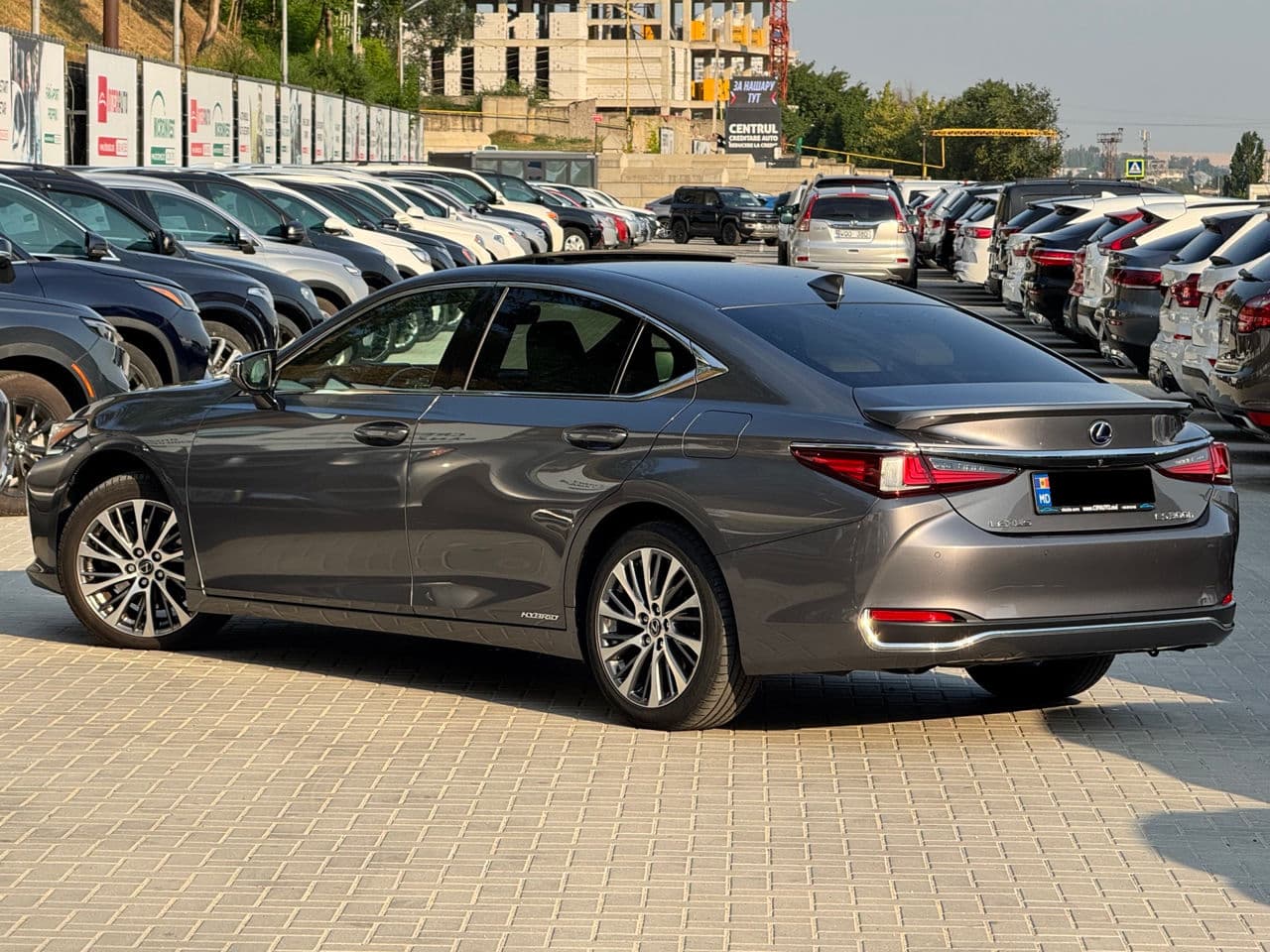 Lexus ES 300h 2019 — Миниатюра 4