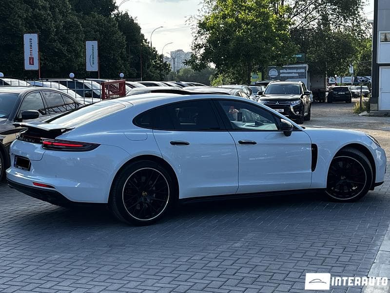 2017 Porsche Panamera 4 — Miniatură 4