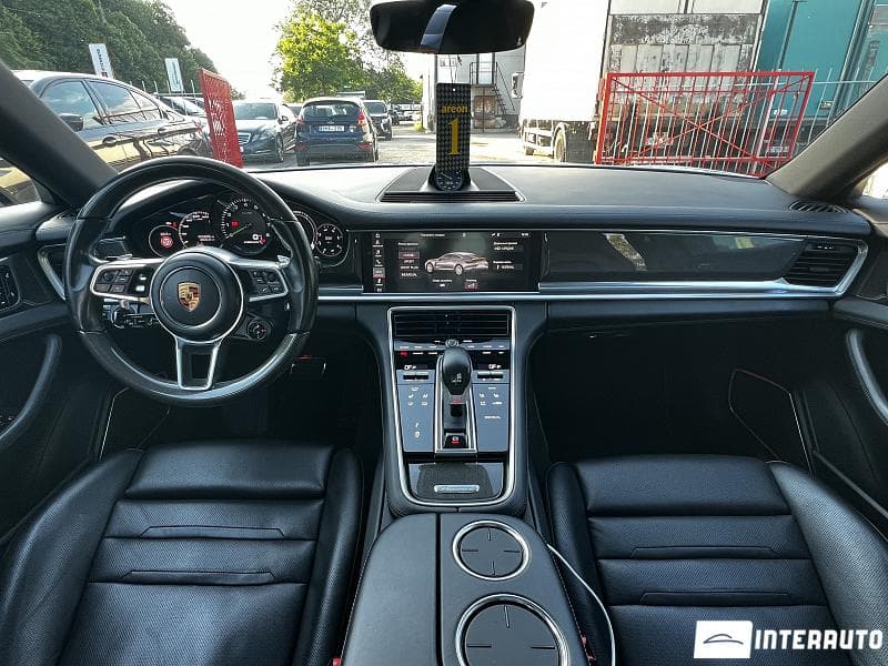 2017 Porsche Panamera 4 — Miniatură 9