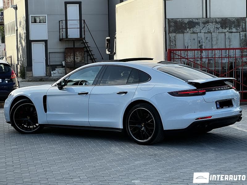 2017 Porsche Panamera 4 — Miniatură 2