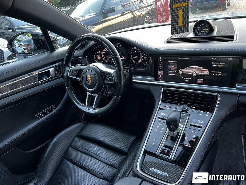 2017 Porsche Panamera 4 — Miniatură 16