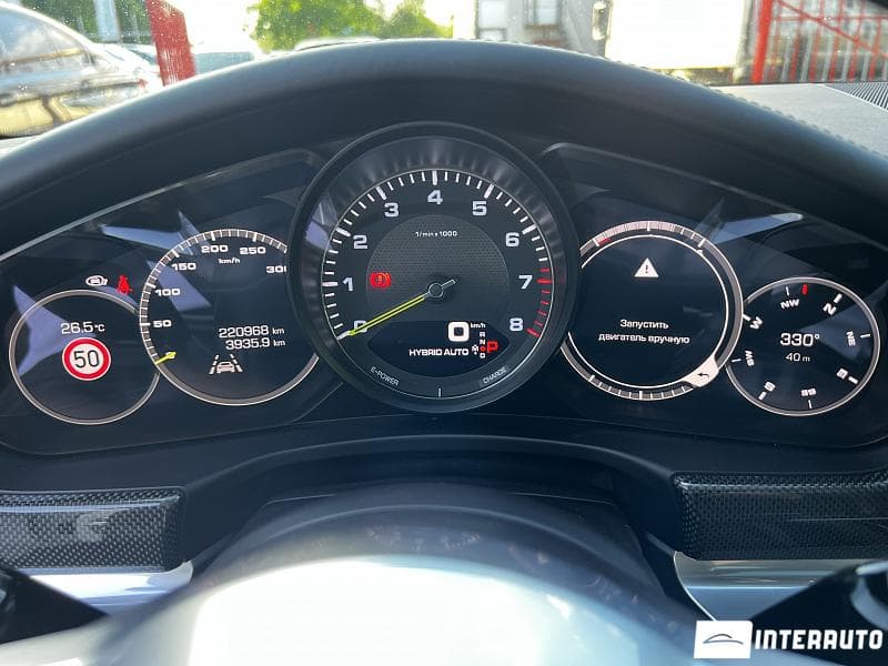 2017 Porsche Panamera 4 — Miniatură 11
