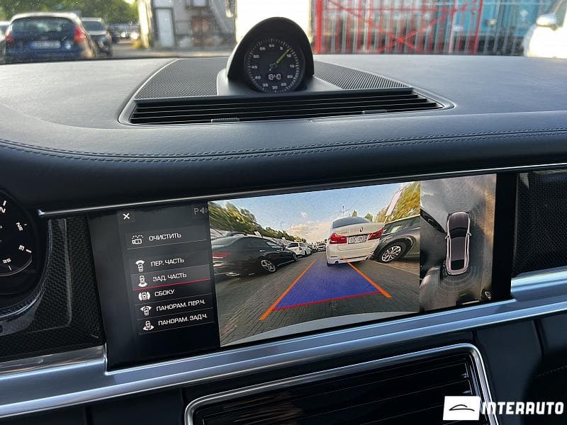 2017 Porsche Panamera 4 — Miniatură 12