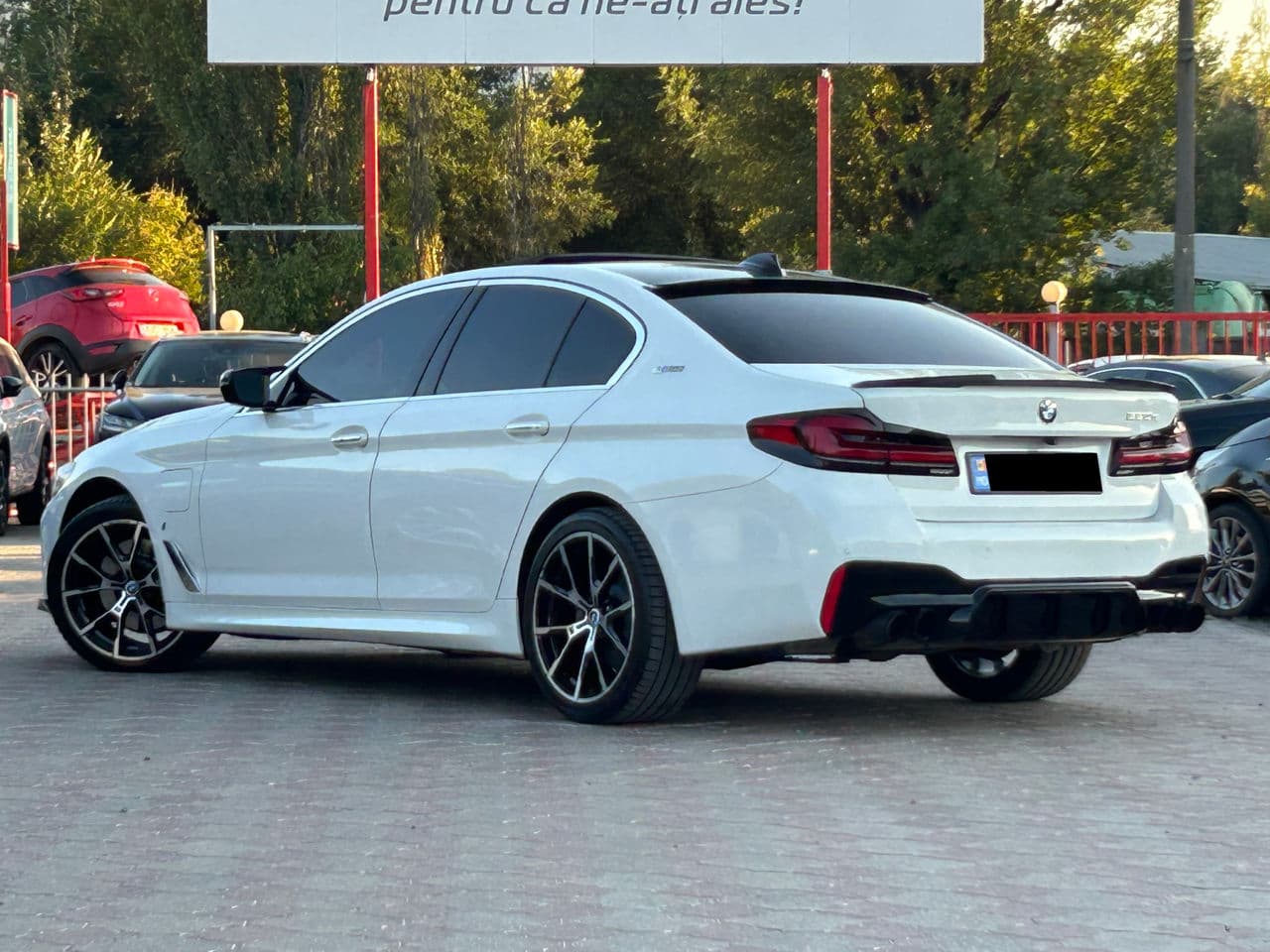 BMW 530e 2017 — Миниатюра 2