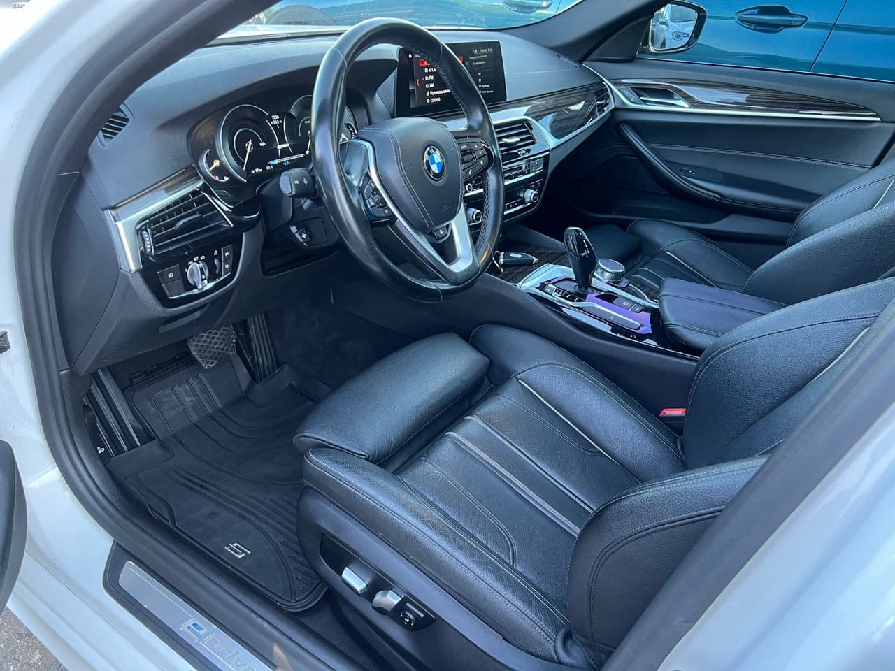 BMW 530e 2017 — Миниатюра 5