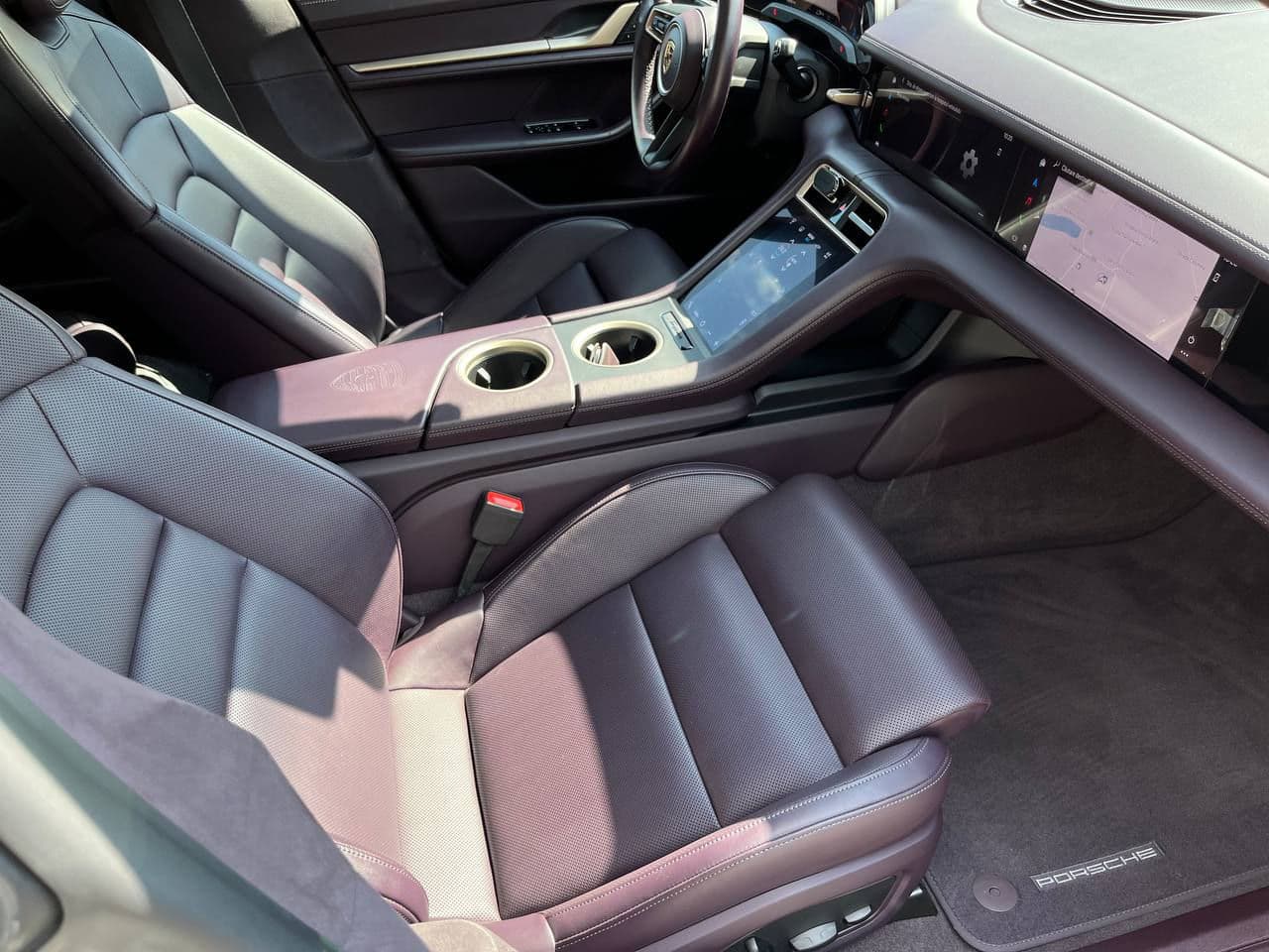 2022 Porsche Taycan — Miniatură 6
