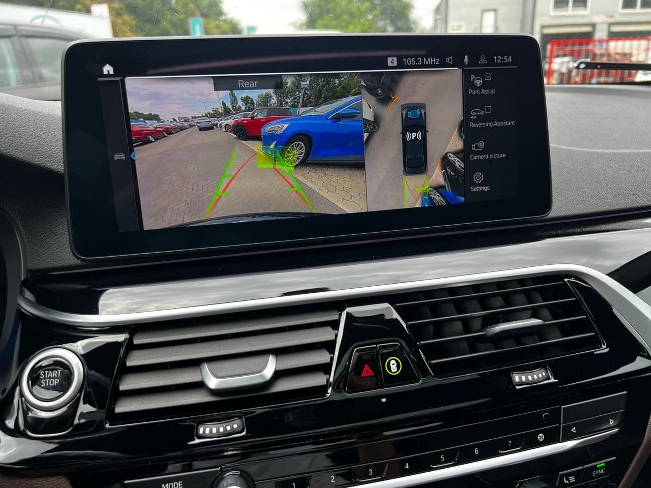 2021 BMW 545e — Miniatură 11