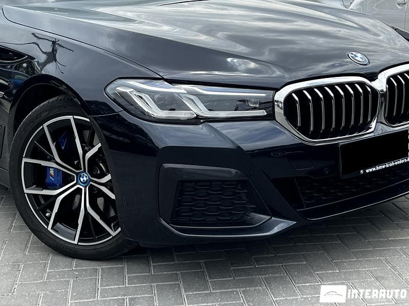 2021 BMW 545e — Miniatură 22