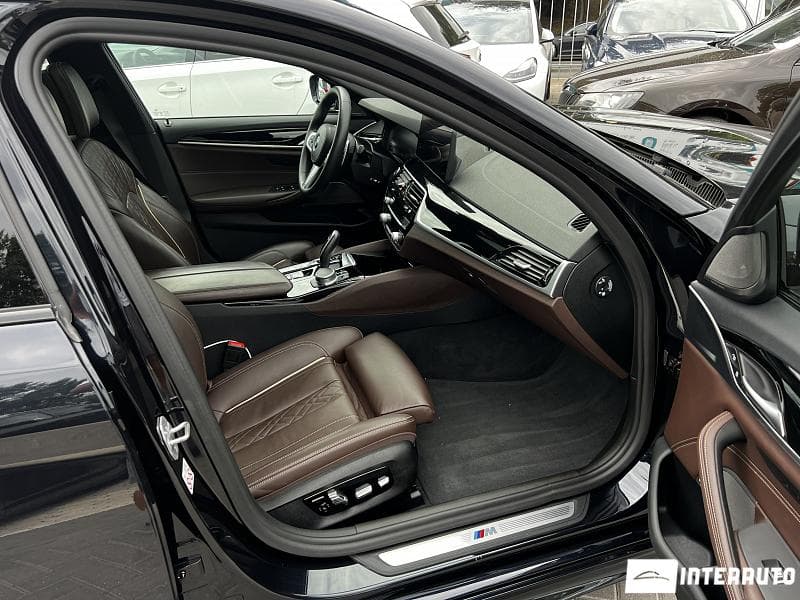 2021 BMW 545e — Miniatură 14