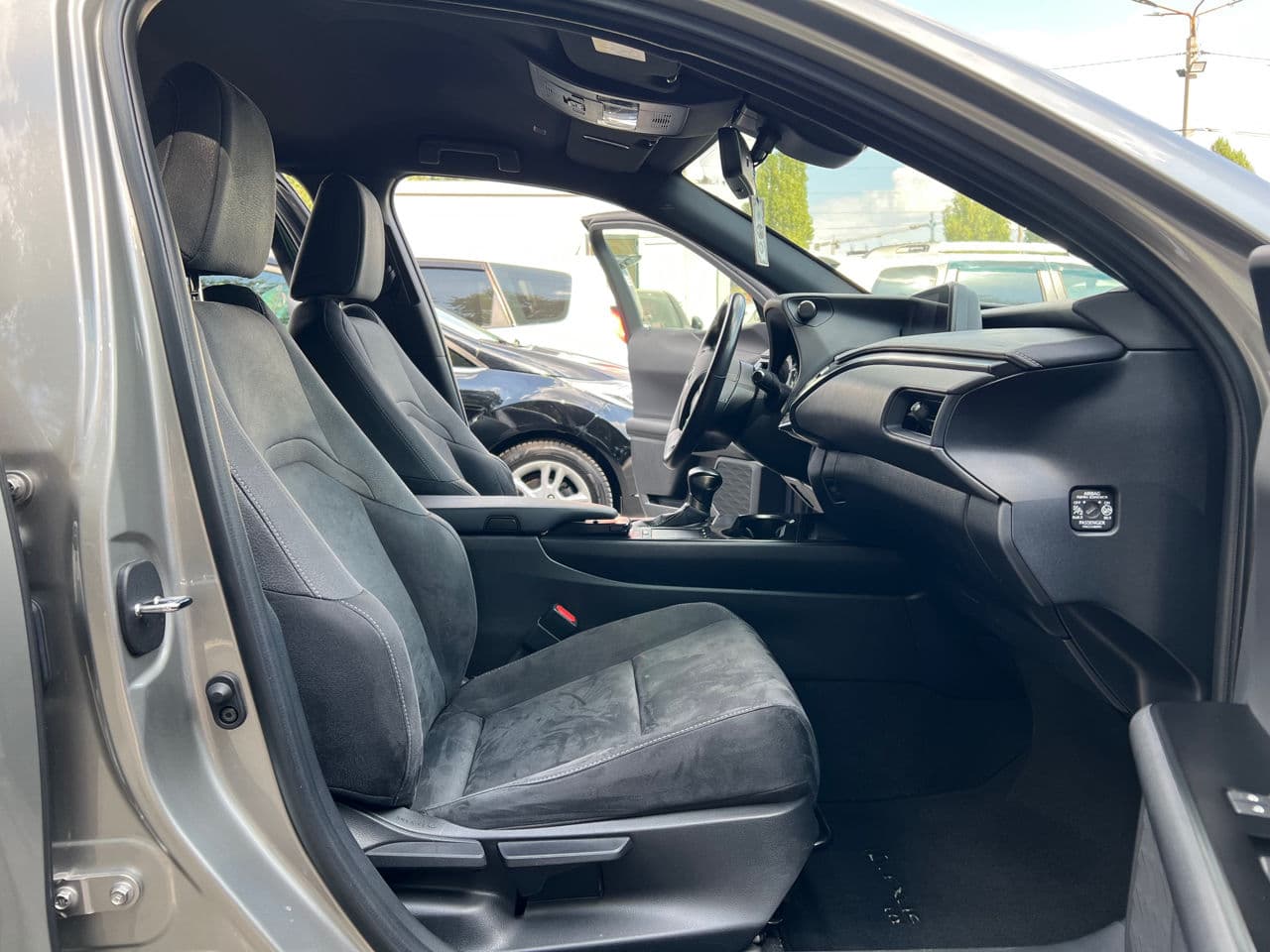 2021 Lexus UX 250h — Miniatură 14
