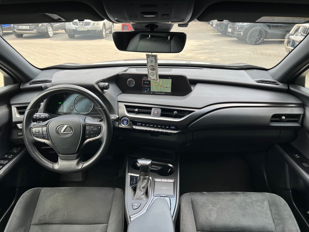 2021 Lexus UX 250h — Miniatură 8
