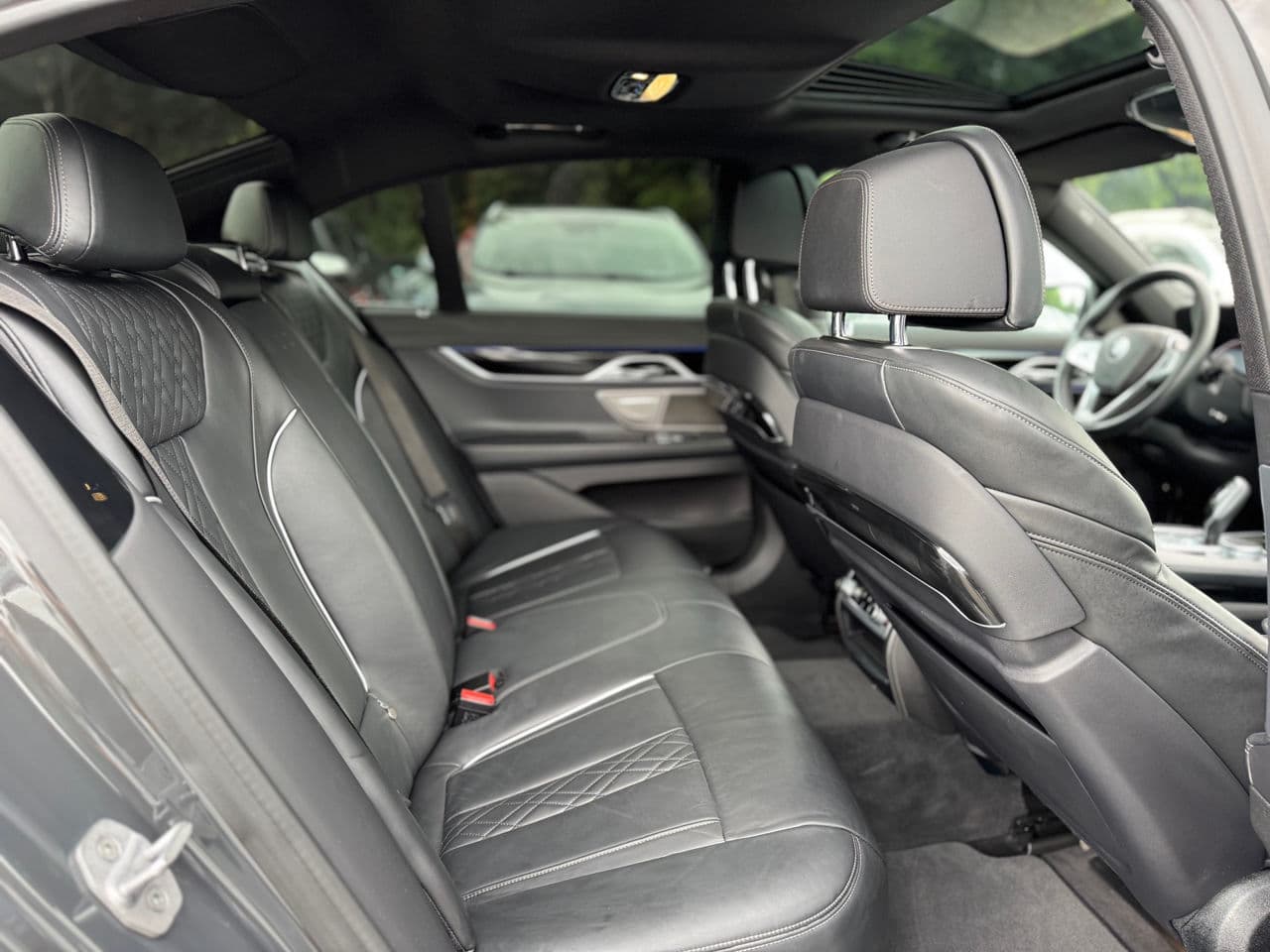 2020 BMW 745e — Miniatură 23