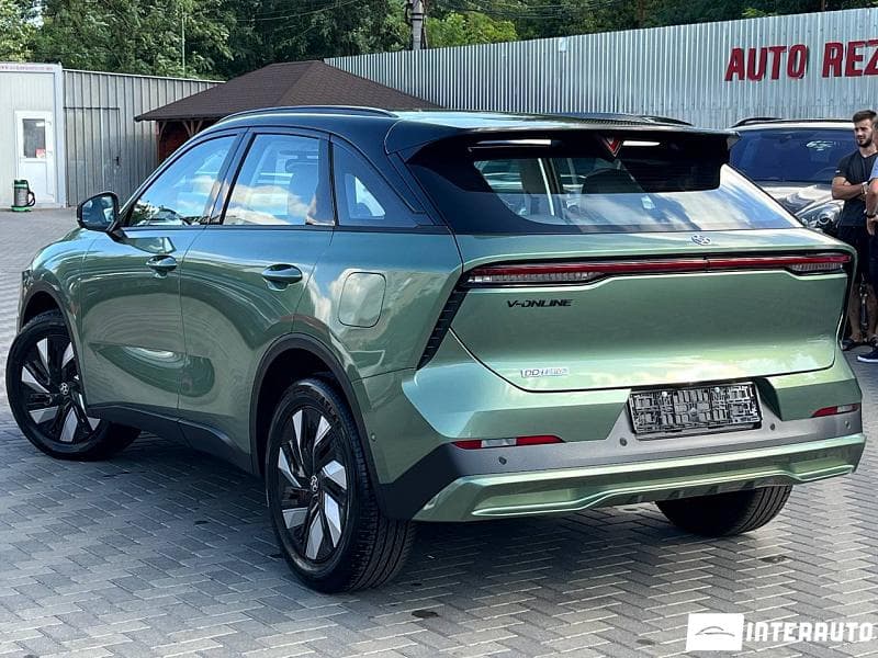 2024 Dongfeng Venucia — Miniatură 4