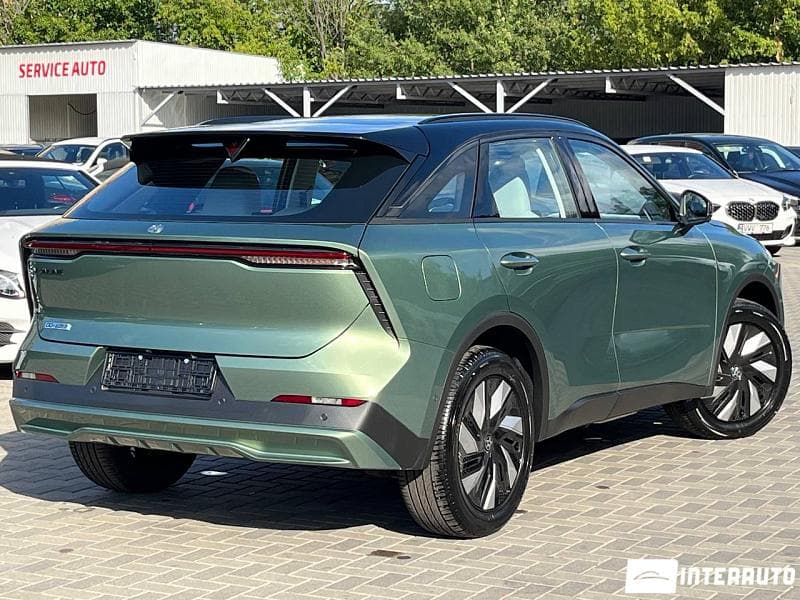 2024 Dongfeng Venucia — Miniatură 2