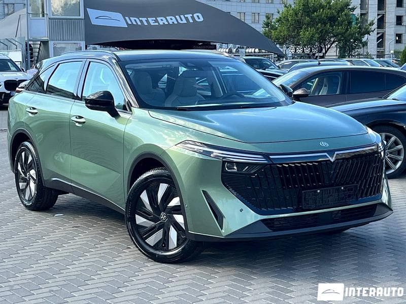 2024 Dongfeng Venucia — Miniatură 3