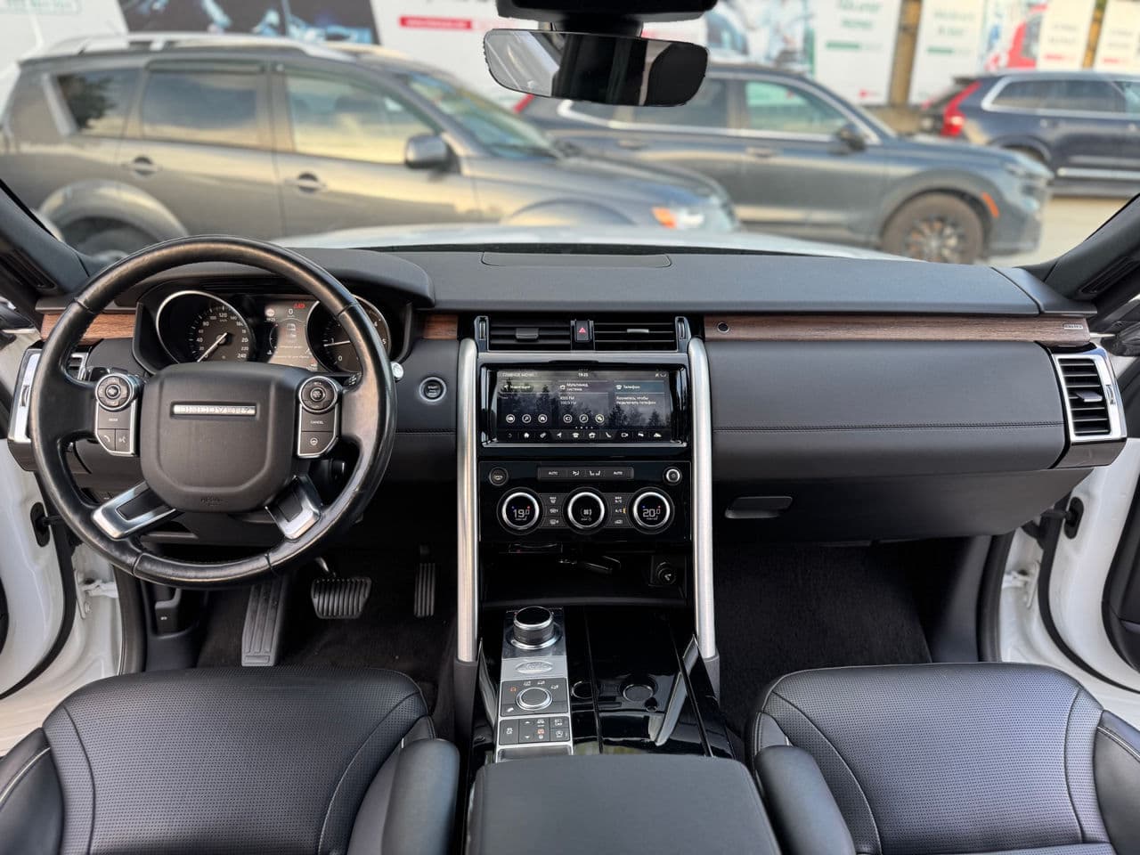 2017 Land Rover Discovery — Miniatură 6