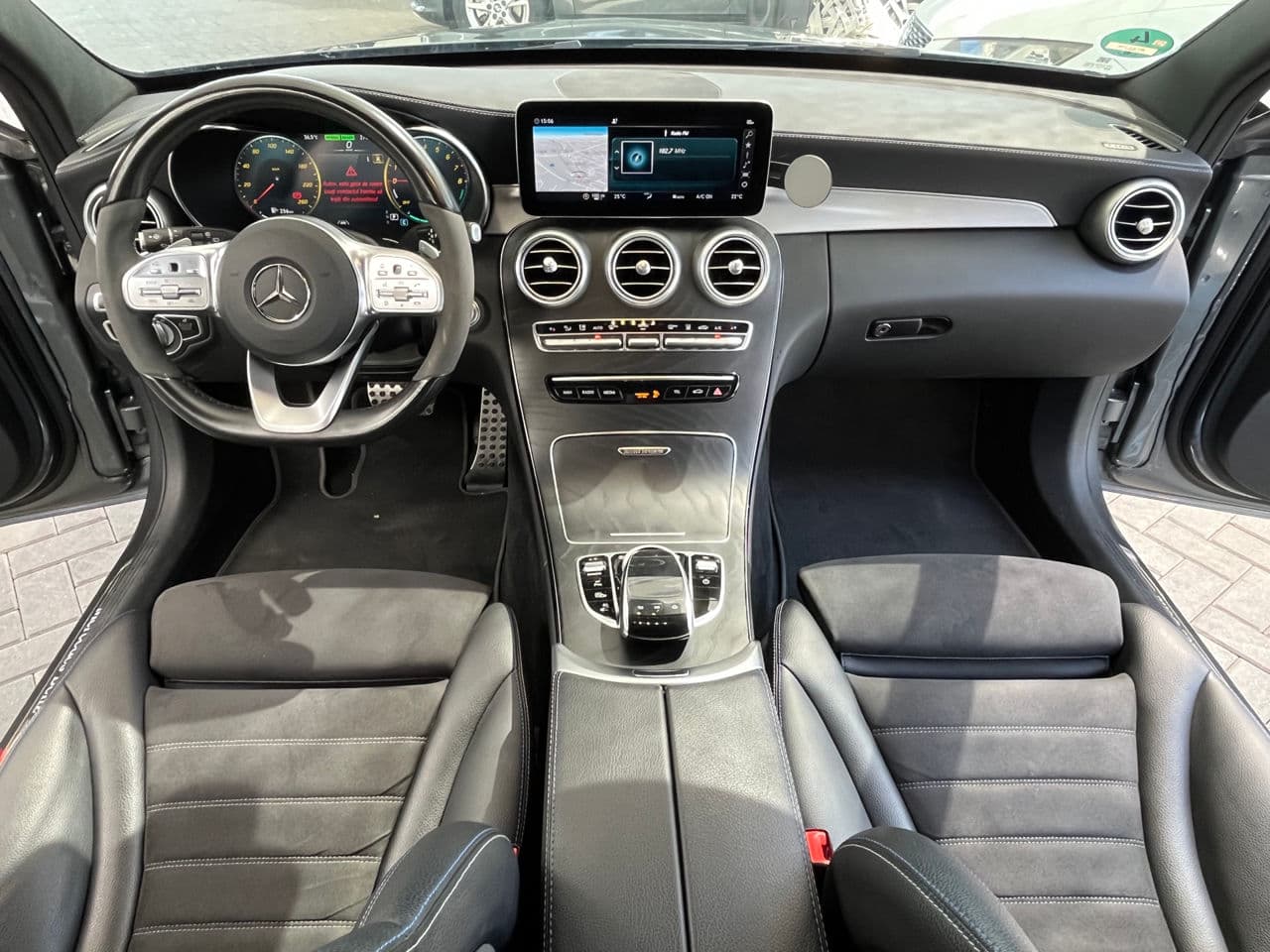2021 Mercedes C 300e — Miniatură 7