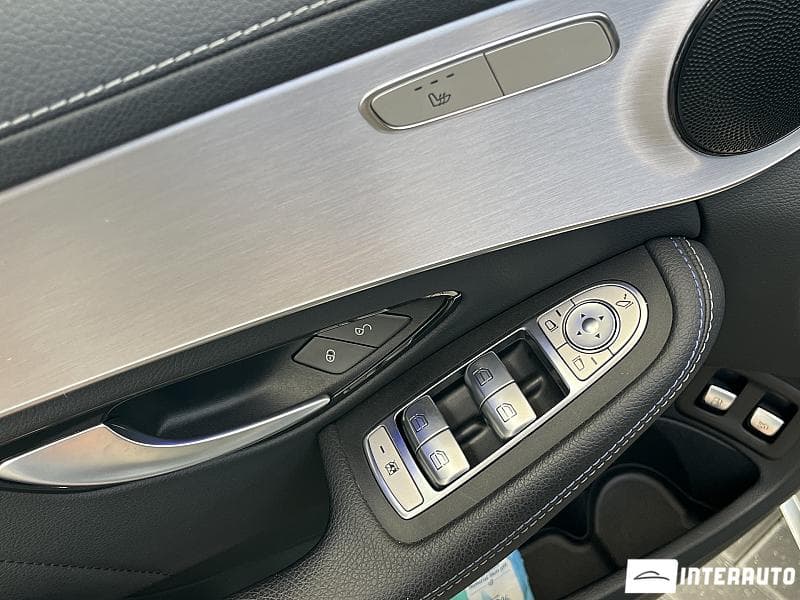 2021 Mercedes C 300e — Miniatură 14